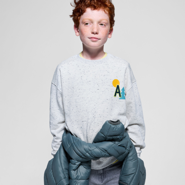 سويت شيرت مرقط، من الصوف، للأولاد